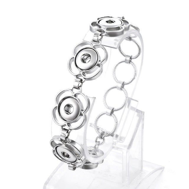 Petal Toggle Mini Bracelet - Gracie Roze
