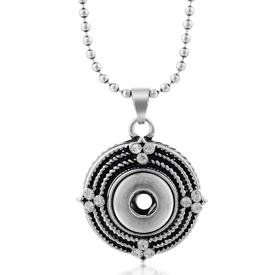 Round Crystal Medallion Mini Necklace - Gracie Roze